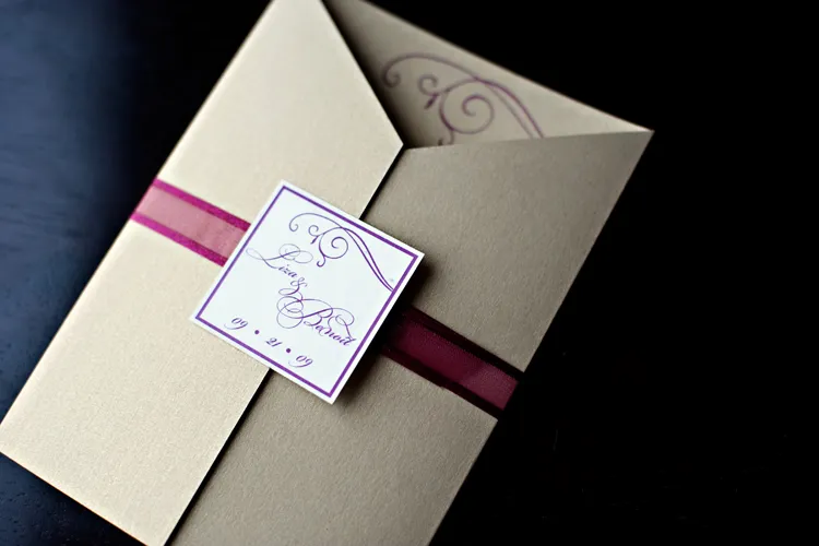 Classic Gatefold monogram