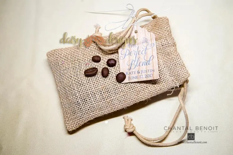 Wood and Roses gif tag