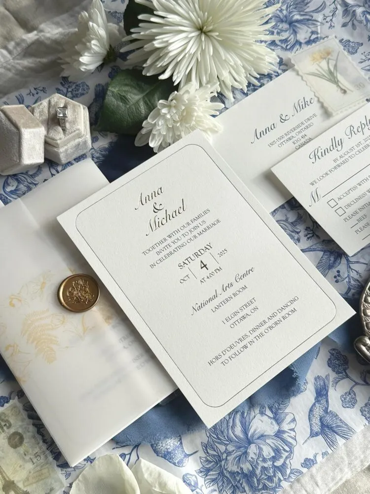 Anna invite suite angled